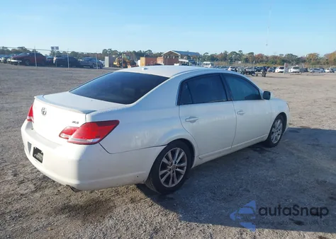 2010 Toyota Avalon Xls z USA, uszkodzony, nr VIN 4T1BK3DB4AU356439